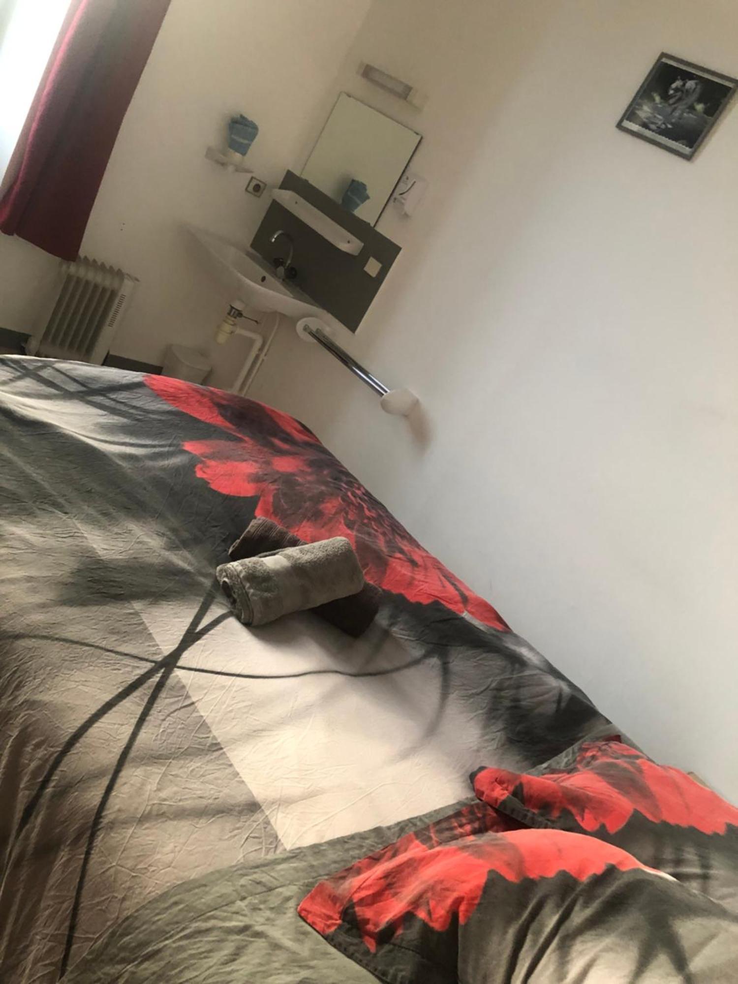 Augé Rest Hotel L Ardoise מראה חיצוני תמונה